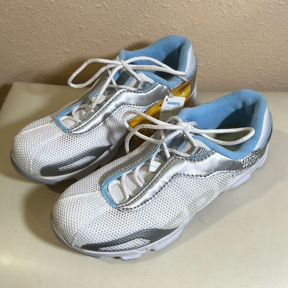 Shimano women’s cycling shoes size 5 1/2